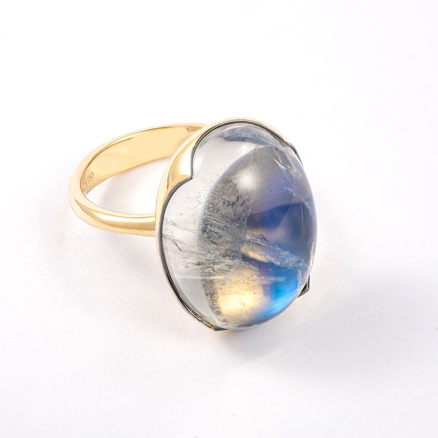 Song of Reflected Light | 18K Gold Moonstone Ring