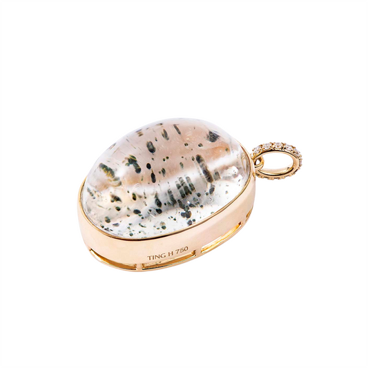 Fragment of Light (L) | 18K Gold Quartz Diamond Pendant