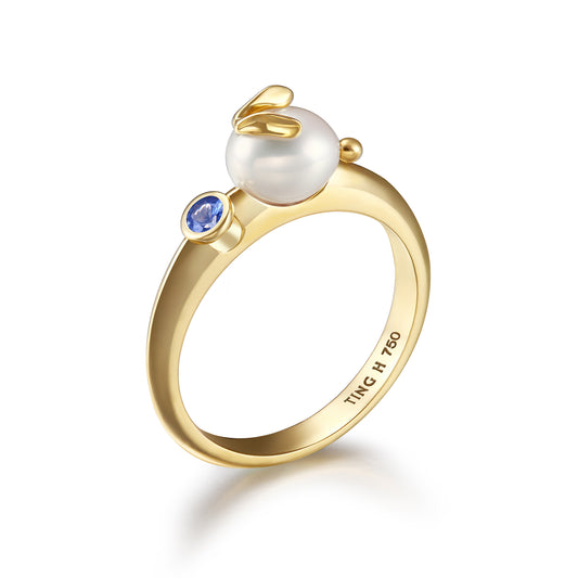 Bunny at the Lake | 18K Gold Pearl Blue Sapphire Ring