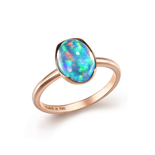 Gleam of the Woods | 18K Gold Opal Ring